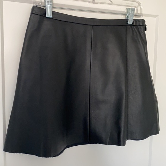 BCBG Sheryl faux leather mini skirt - Picture 2 of 2